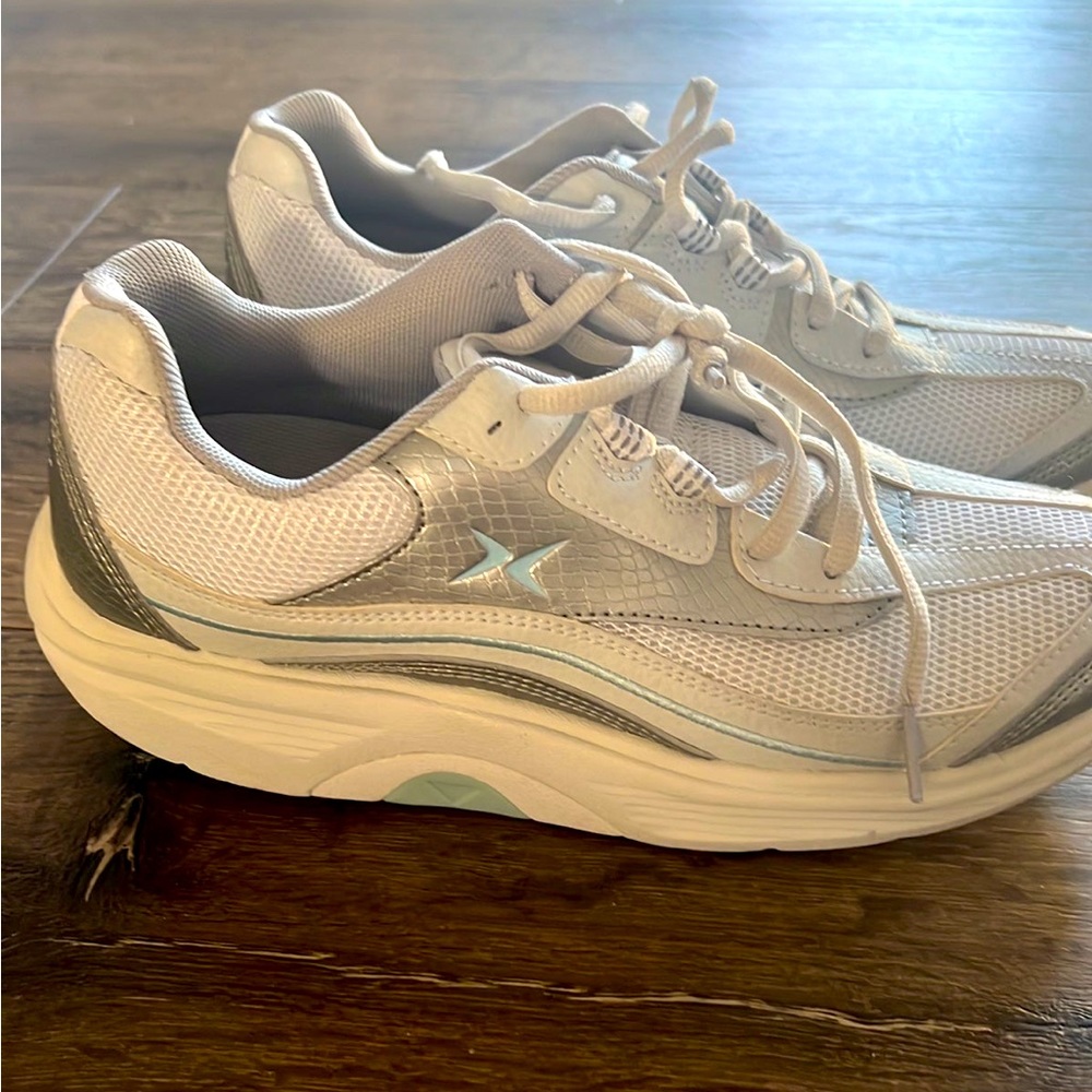 Aetrex sneakers women size 7